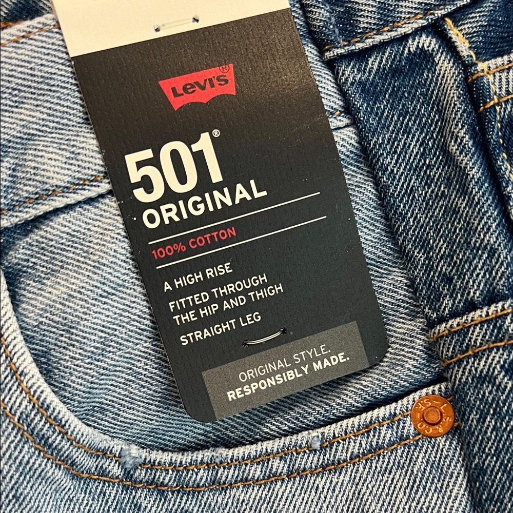 Levi's 501 Spliced Two-Tone Blue Straight Jeans - Picture 6 of 16